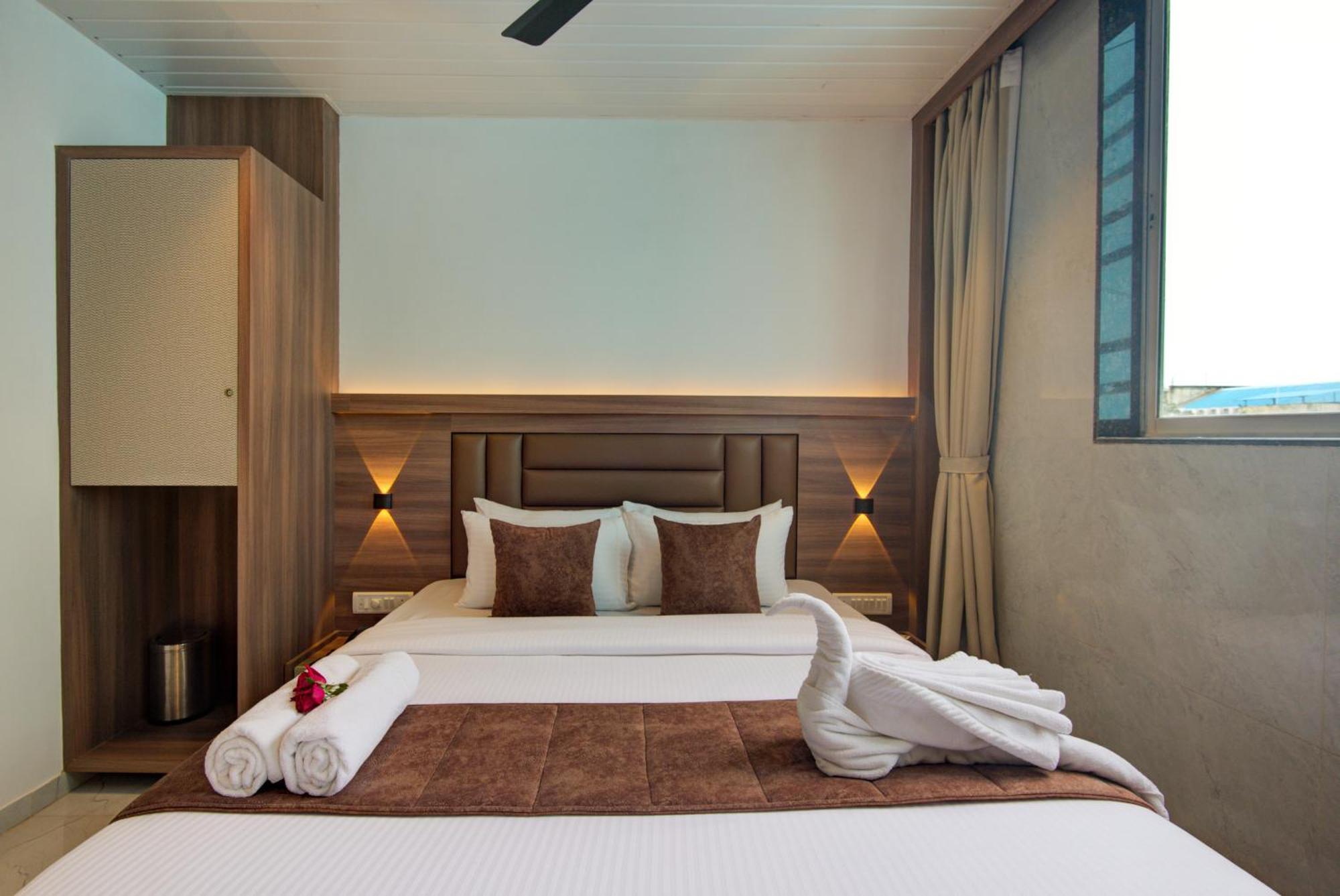 נאווי מומבאי Hotel Galaxy Inn מראה חיצוני תמונה