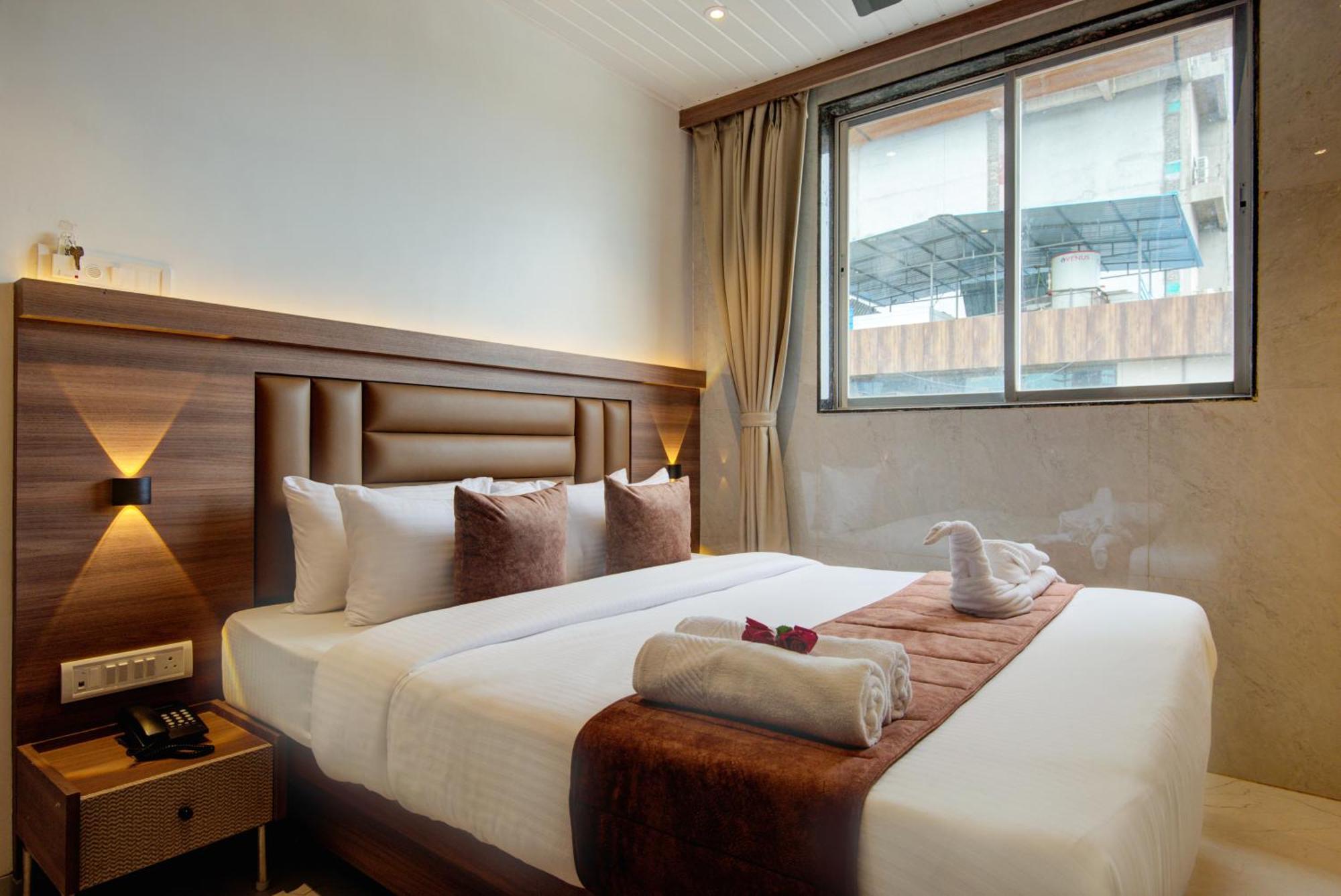 נאווי מומבאי Hotel Galaxy Inn מראה חיצוני תמונה