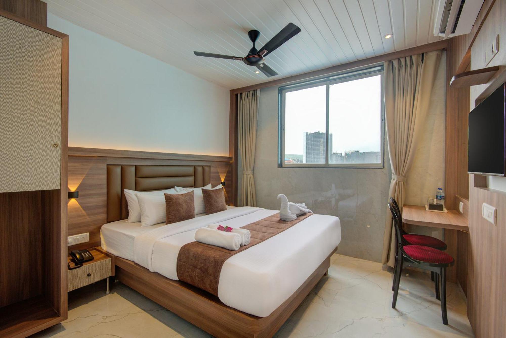נאווי מומבאי Hotel Galaxy Inn מראה חיצוני תמונה
