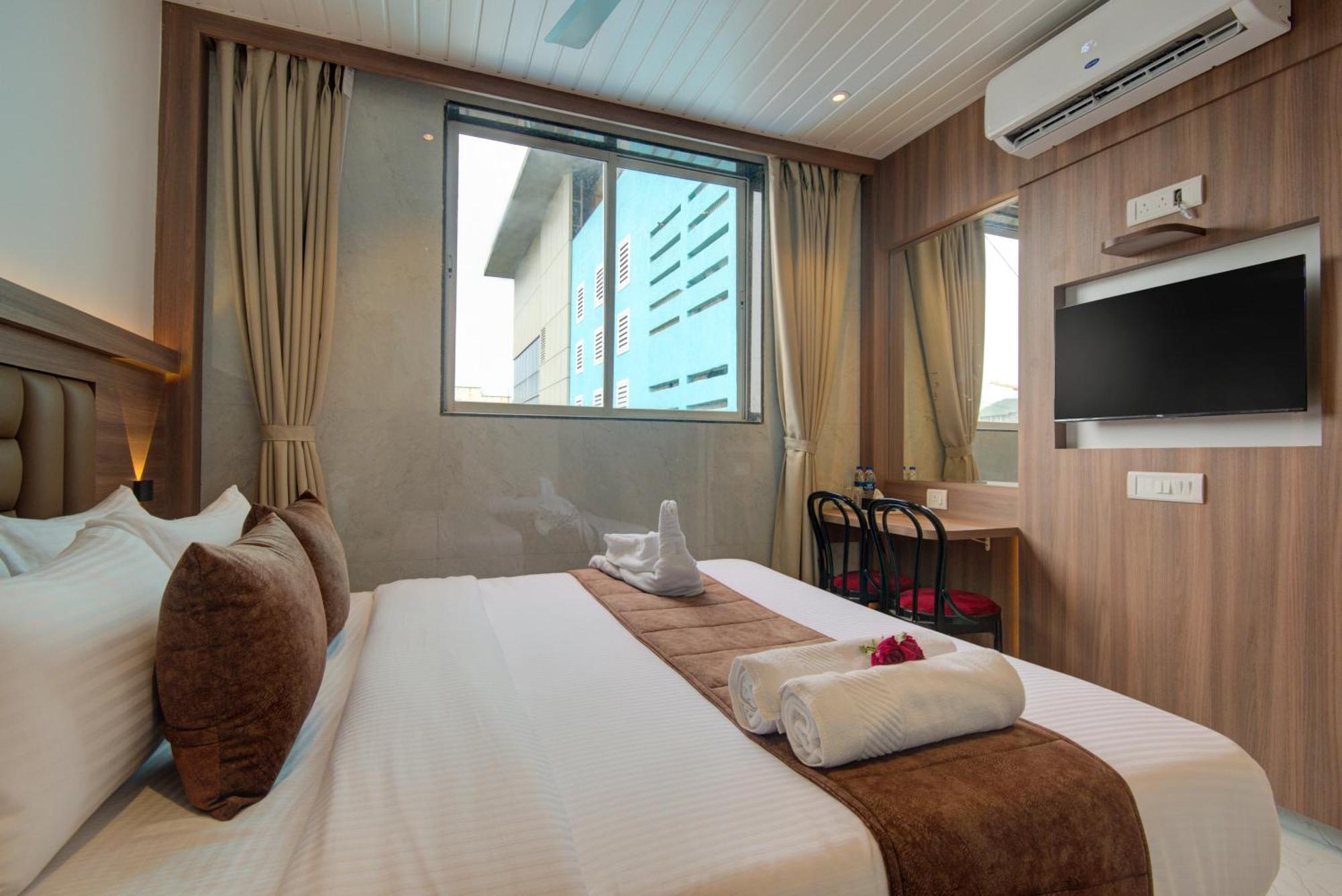 נאווי מומבאי Hotel Galaxy Inn מראה חיצוני תמונה
