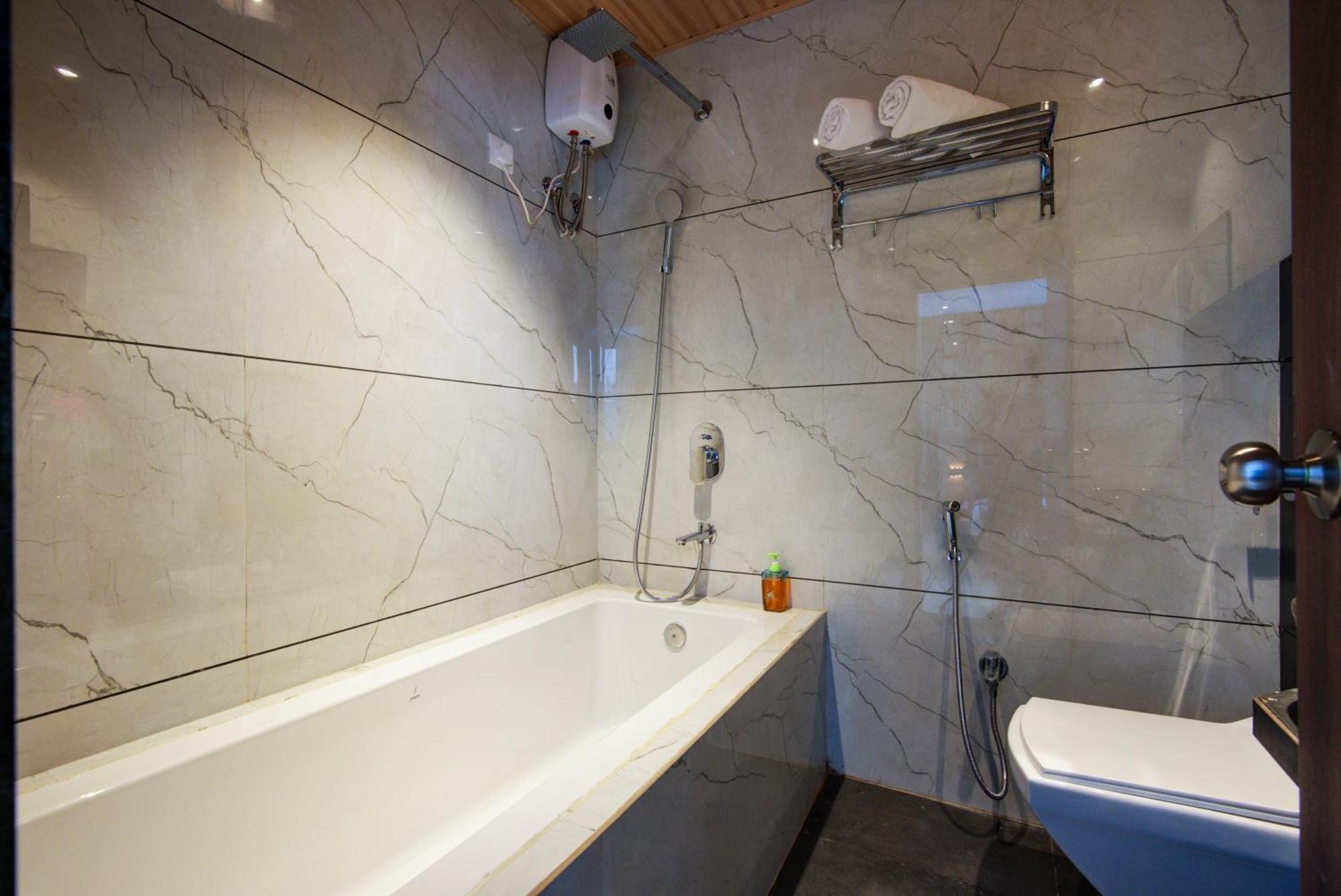 נאווי מומבאי Hotel Galaxy Inn מראה חיצוני תמונה