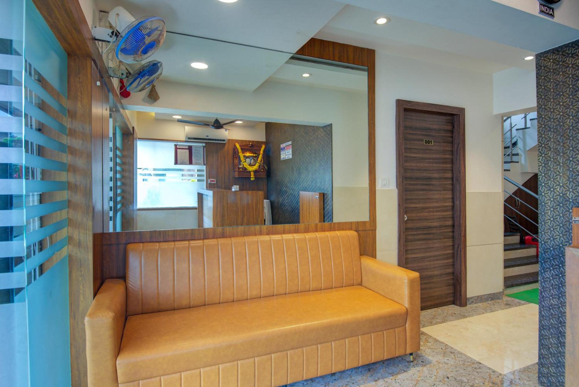 נאווי מומבאי Hotel Galaxy Inn מראה חיצוני תמונה